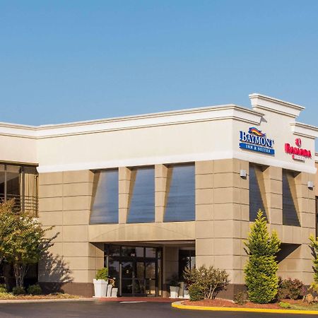 Baymont By Wyndham Fayetteville Fort Bragg Area Esterno foto