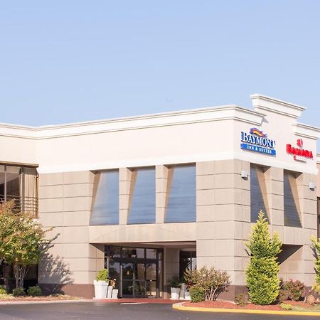 Baymont By Wyndham Fayetteville Fort Bragg Area Esterno foto