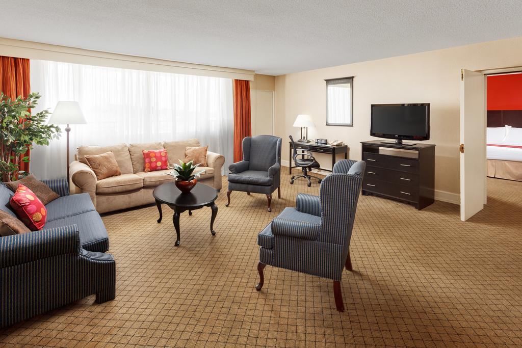 Baymont By Wyndham Fayetteville Fort Bragg Area Camera foto