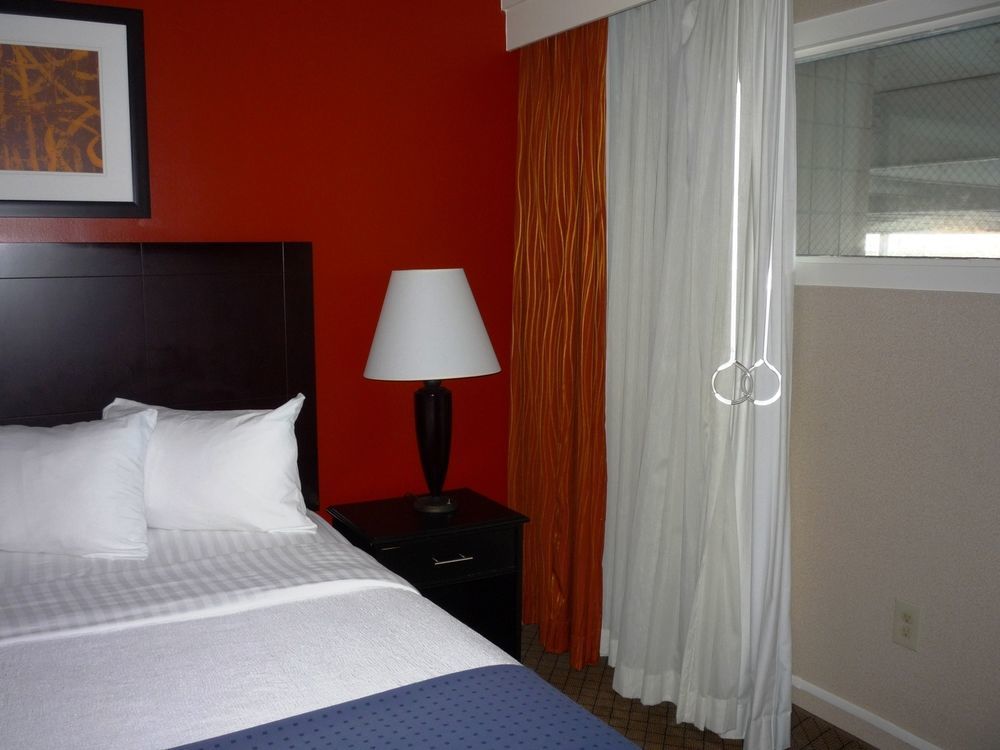 Baymont By Wyndham Fayetteville Fort Bragg Area Esterno foto
