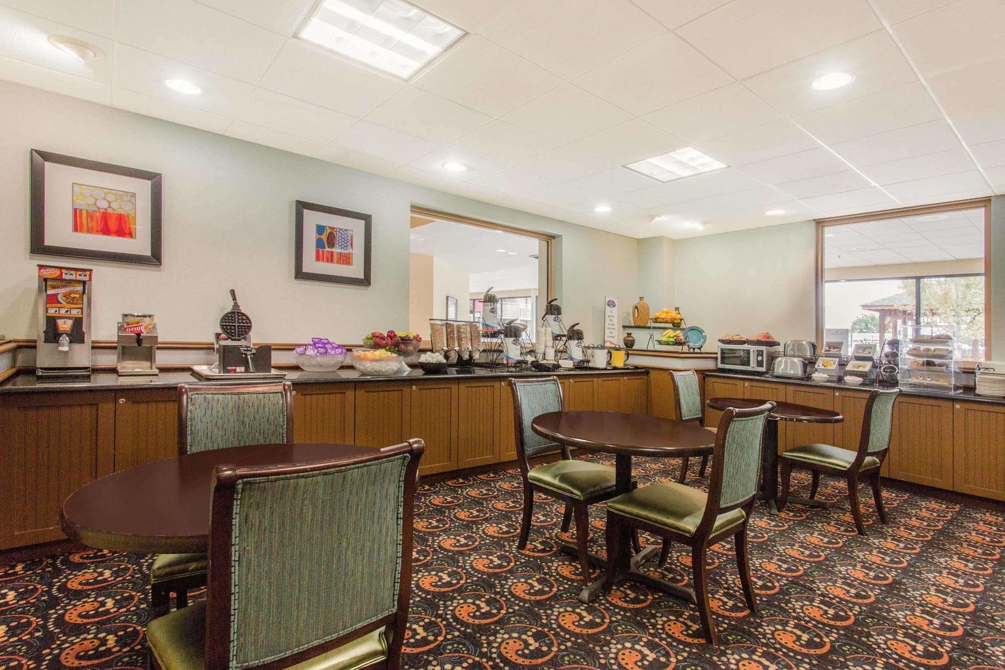 Baymont By Wyndham Fayetteville Fort Bragg Area Esterno foto